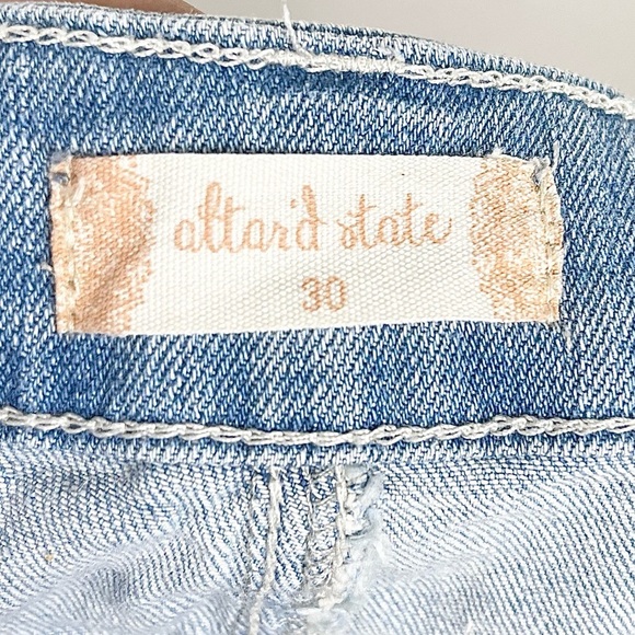 Altar’d State High Waisted Ribbon Bow Tie Denim Shorts Light Wash Distressed 30 - Picture 4 of 7